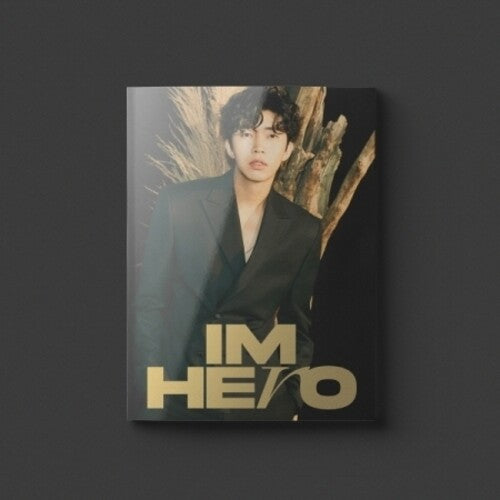 Lim Young Woong: Im Hero - Photo Book Version - incl. Photobook, Message Card, Poster, Postcard, Photocard + Sticker