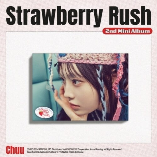 Chuu: Strawberry Rush - Stayg QR Card Album Version - incl. 5 Concept Photocards, Polaroid Photocard, AR Photocards + Selfie Photocard