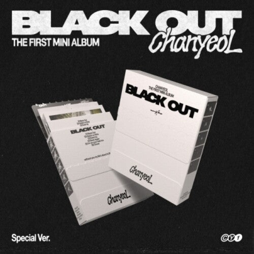 Chanyeol: Black Out - Special Version - incl. Accordion Lyric Card, 8pc Polaroid Set, Temperature Card + Photocard