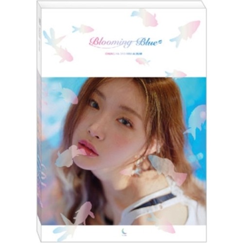 Chungha: Blooming Blue